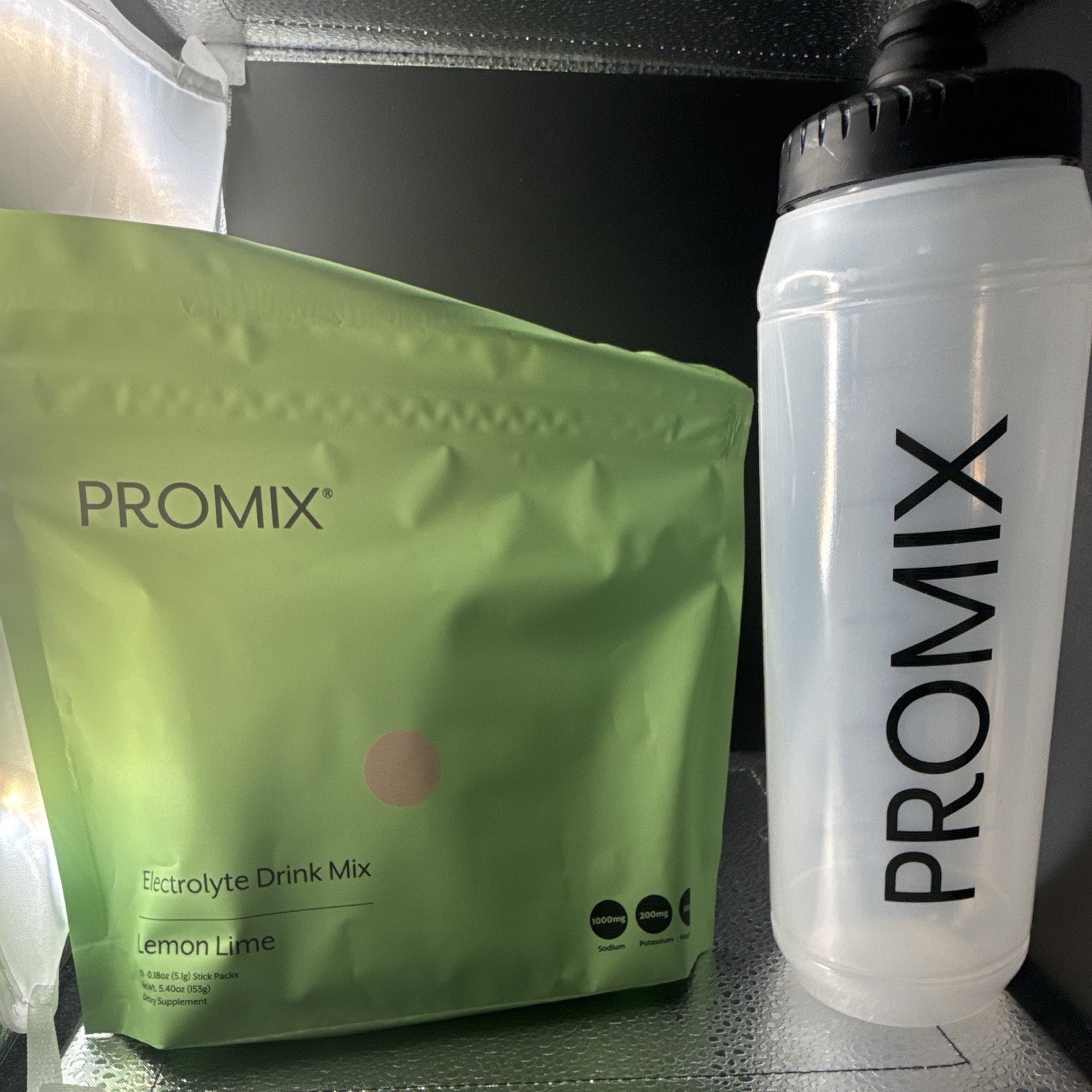 PROMIX Electrolyte Drink Mix Lemon Lime 30 Stick Packs 5.40 oz + Shaker