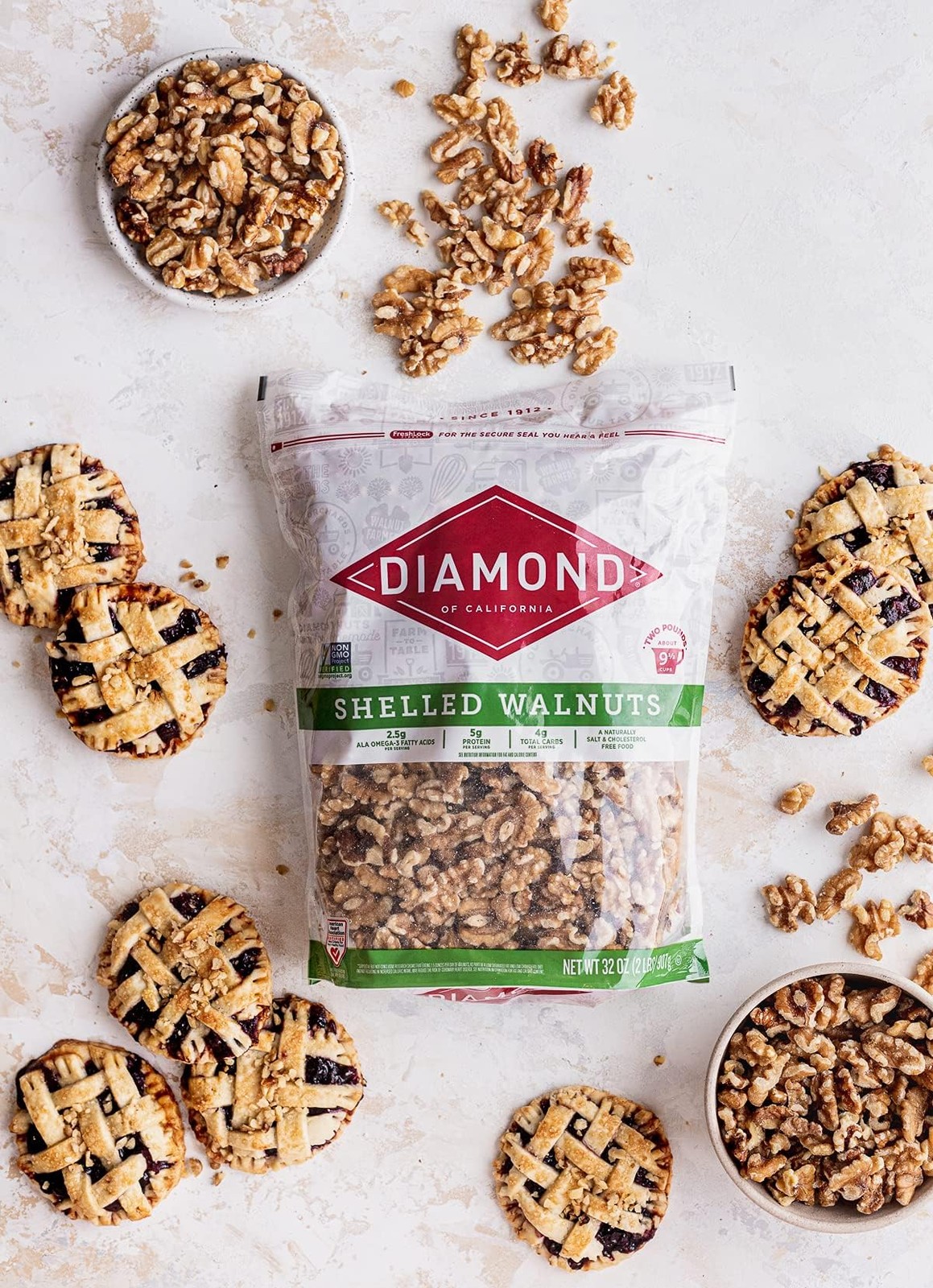 Diamond of California Shelled Walnut Halves and 32 oz (1 Pack), Natural