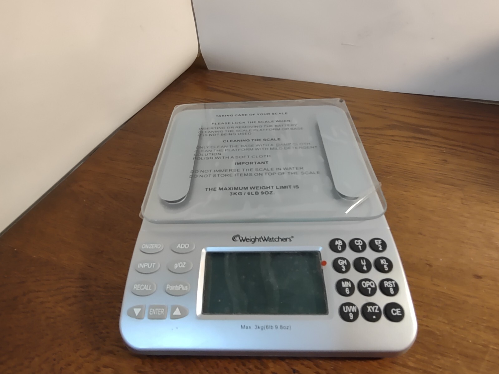 Weight Watchers Electronic Food SCALE w/ Points Values Database Glass top WORKS