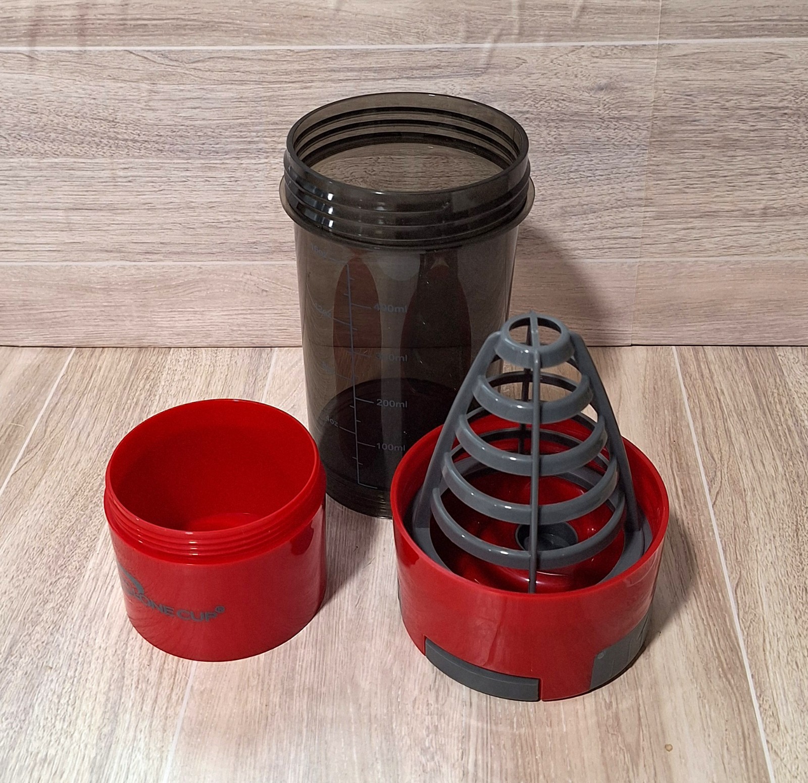 The Cyclone Shaker Cup Red Black Flip Lock Cap Blender Drink Mixing Shaker