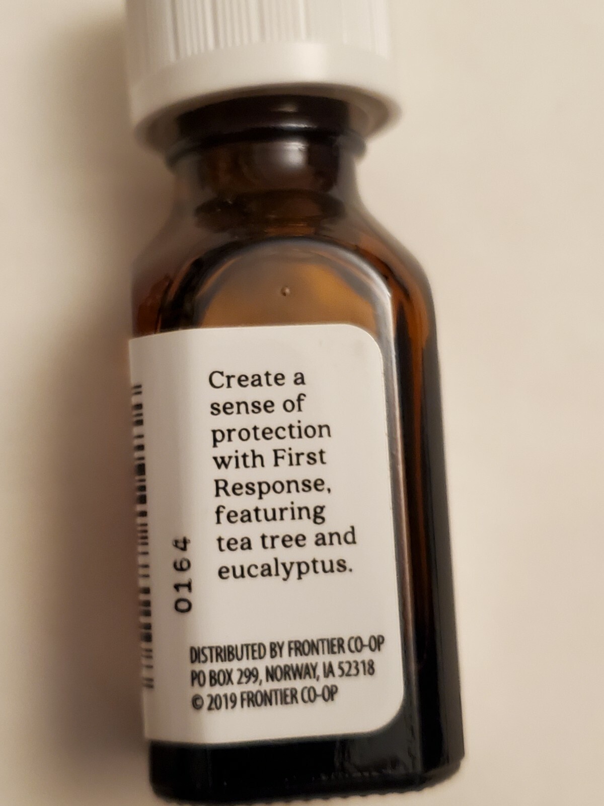 Aura Cacia First Response Protecting w/ Tea Tree & Eucalyptus 0.5 fl oz (15 mL)