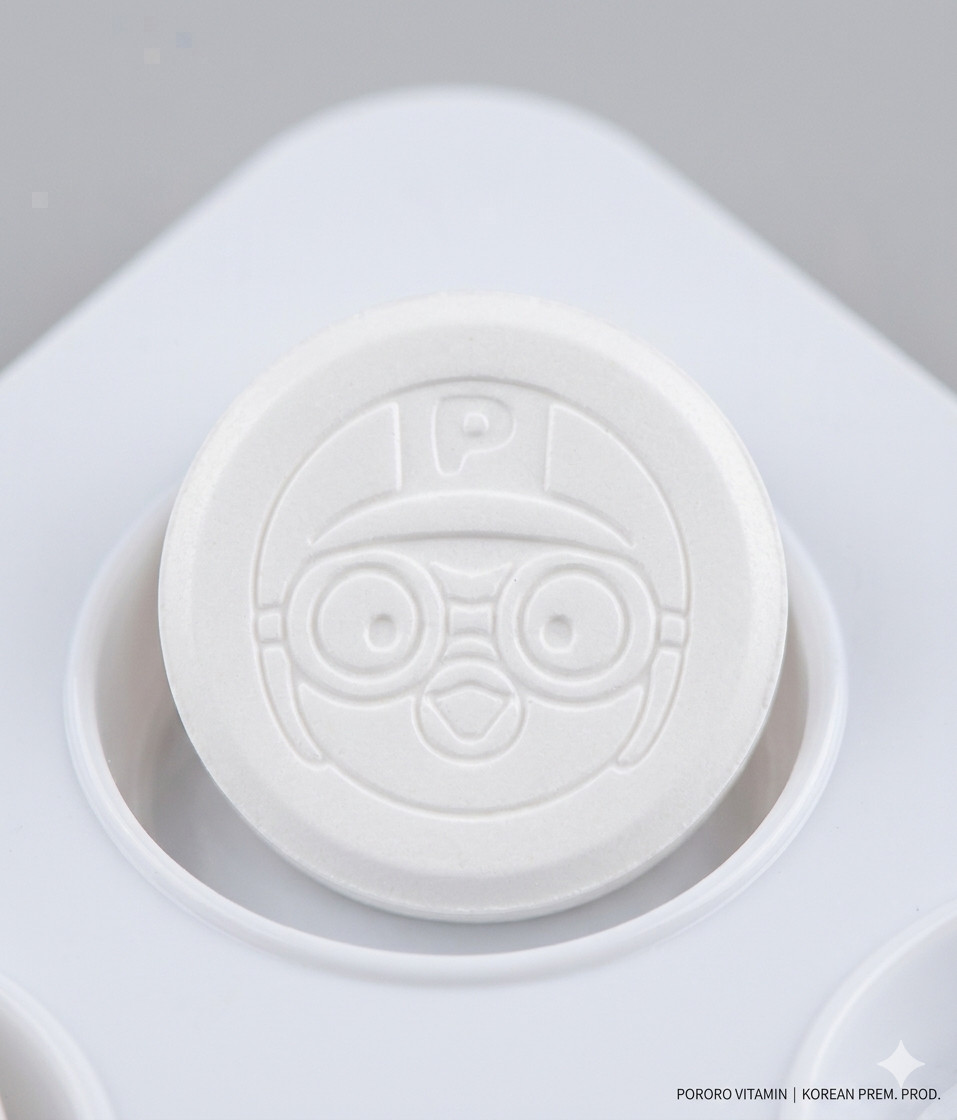 뽀로로 키즈 츄어블 비타민 C (600g) 뽀로로 츄어블 비타민 C로 아이들에게 건강하고 재미있는 간식을 선물하세요! 이미지(Gemini_Gen