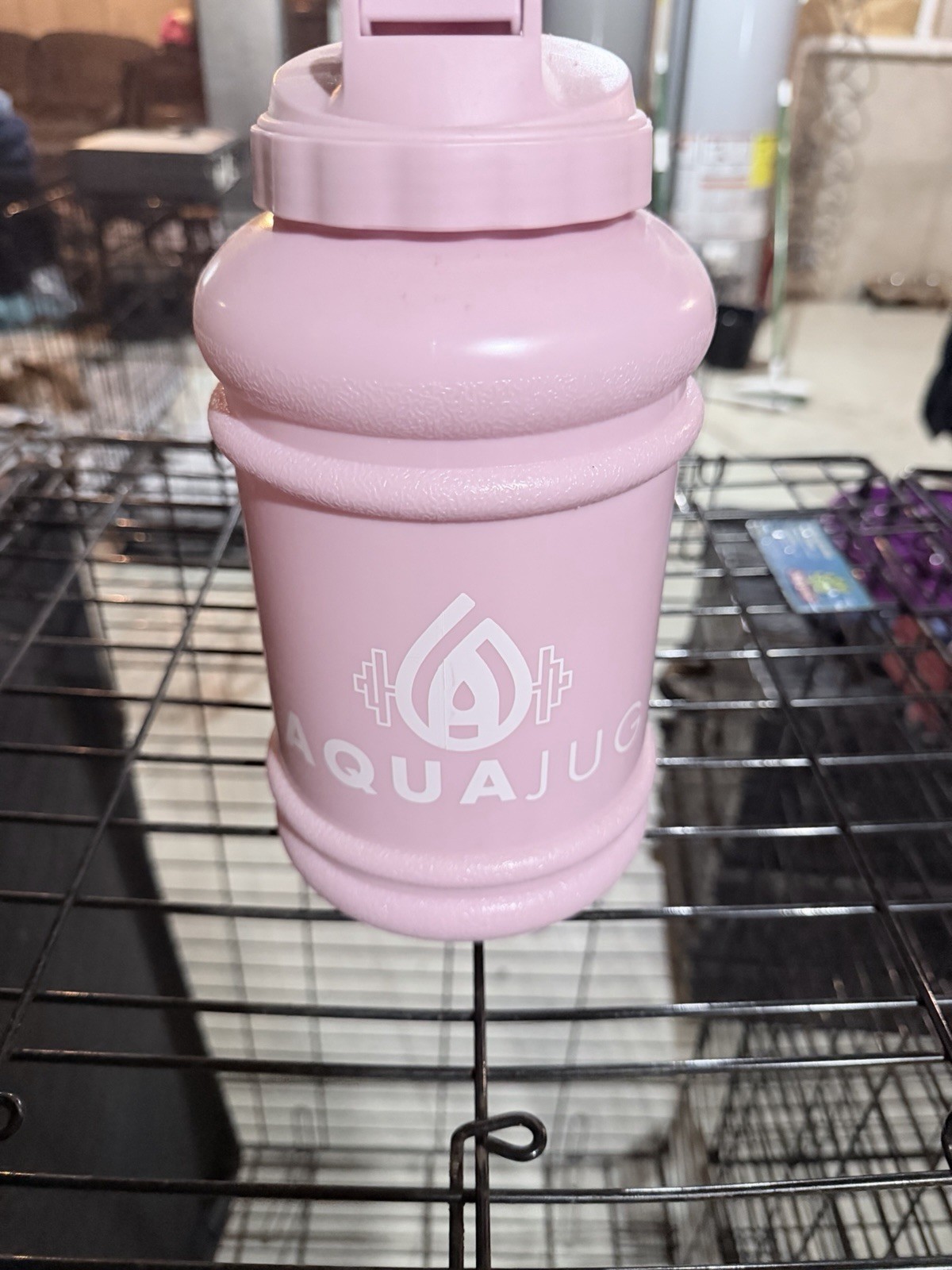 Quaju 1 Gallon Pink Plastic Water Bottle w/ Screw-On Lid, 1 gal Capacity