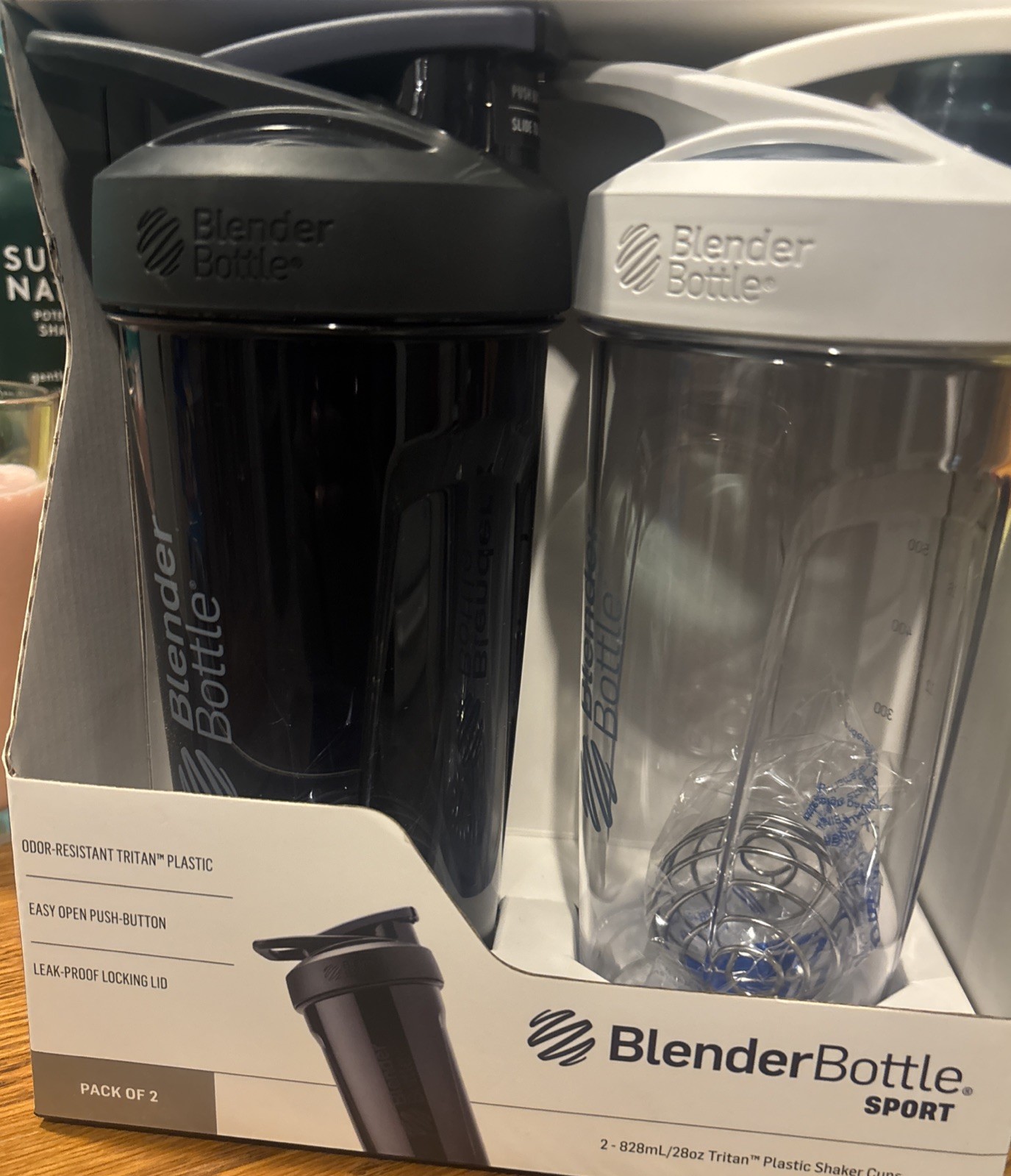 Blender Bottle 20 oz White Green Overnight Oats Shaker