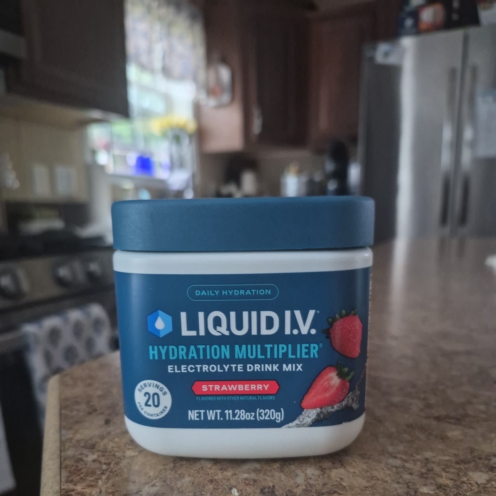 Liquid I.V. Strawberry Hydration Multiplier Tub Sports Drink-20 Servings/11.29oz