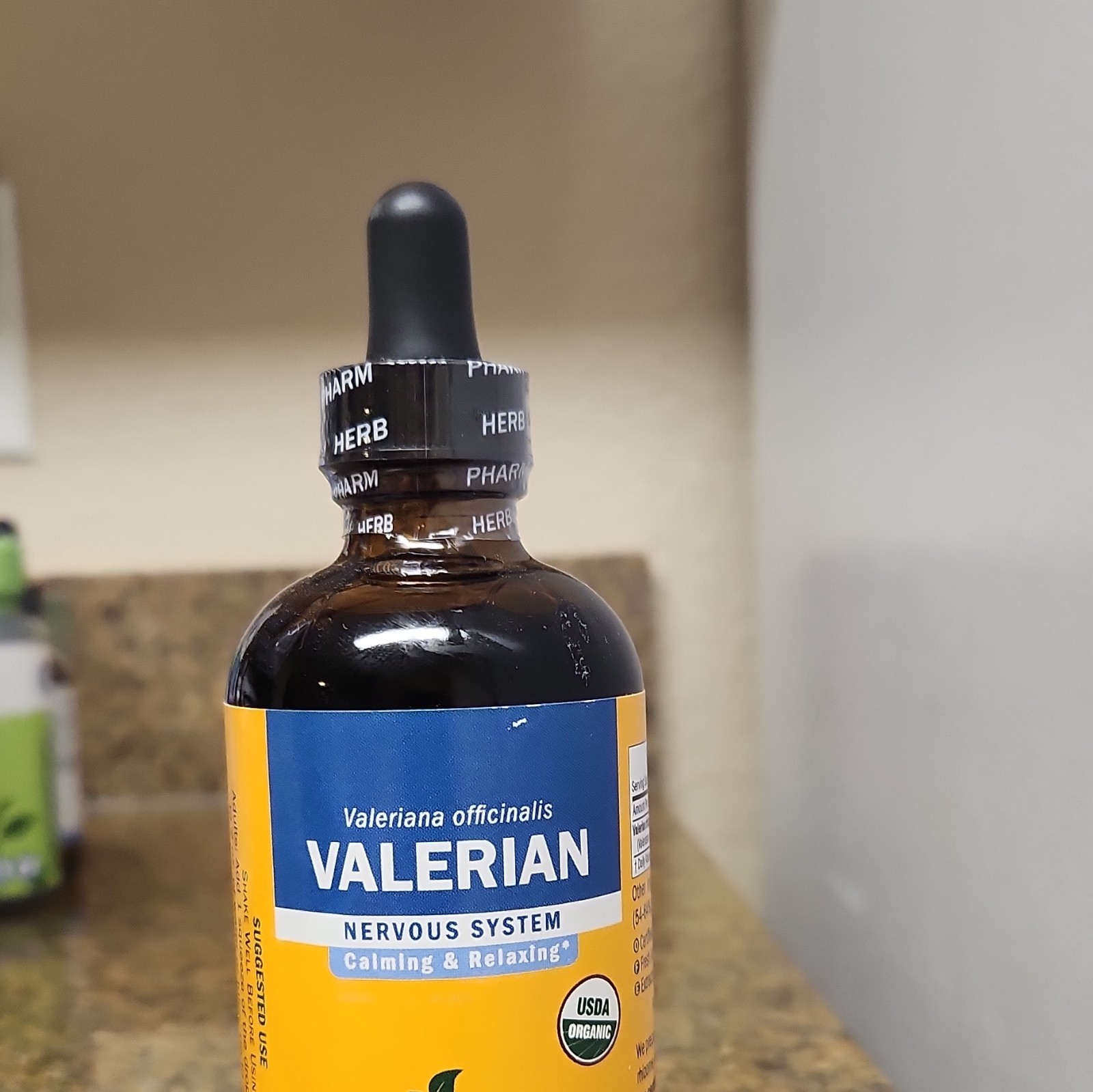 Herb Pharm Valerian Liquid Extract Organic Gluten-Free 1 fl oz Exp 02/2027
