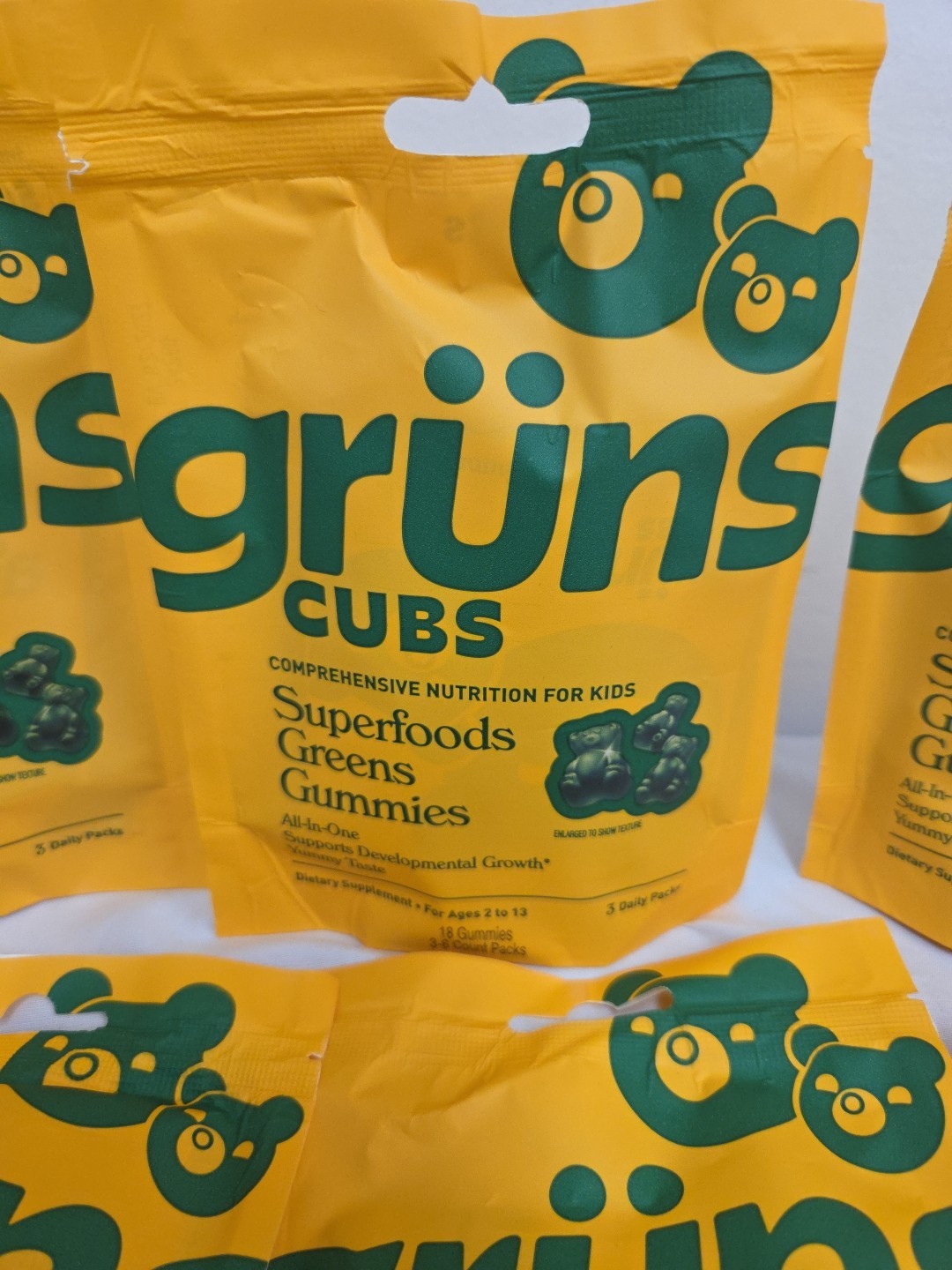 Lot of 10 Gruns Cubs Superfoods Greens Gummies for Kids 18 Gummies x 10 Ex 2/27