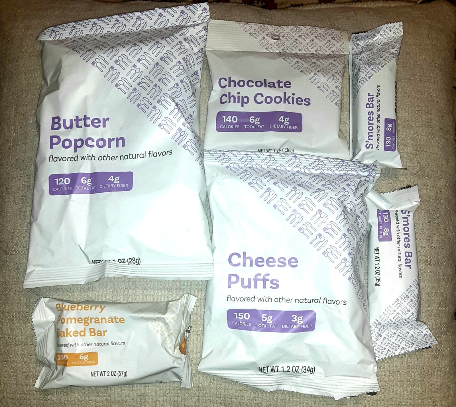Jenny Craig Snacks (3) S’mores Bar (3) Breakfast Bar (1) Bundled Lot of 7 & Gift