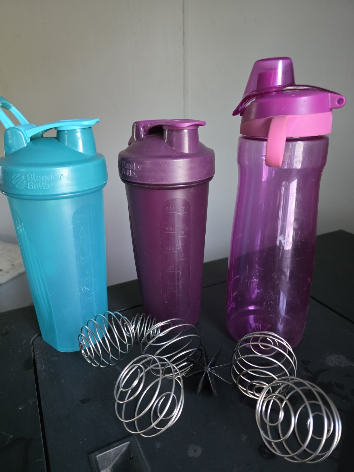 BlenderBottle Shaker Bottles Lot of 3 20 fl oz Blue/Purple w/ Wire Balls