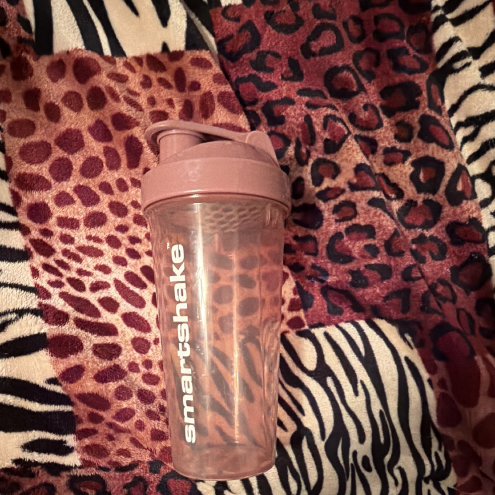 SmartShake Reusable Plastic Shaker Bottle Pink Clear Screw-on Lid Sport Gym