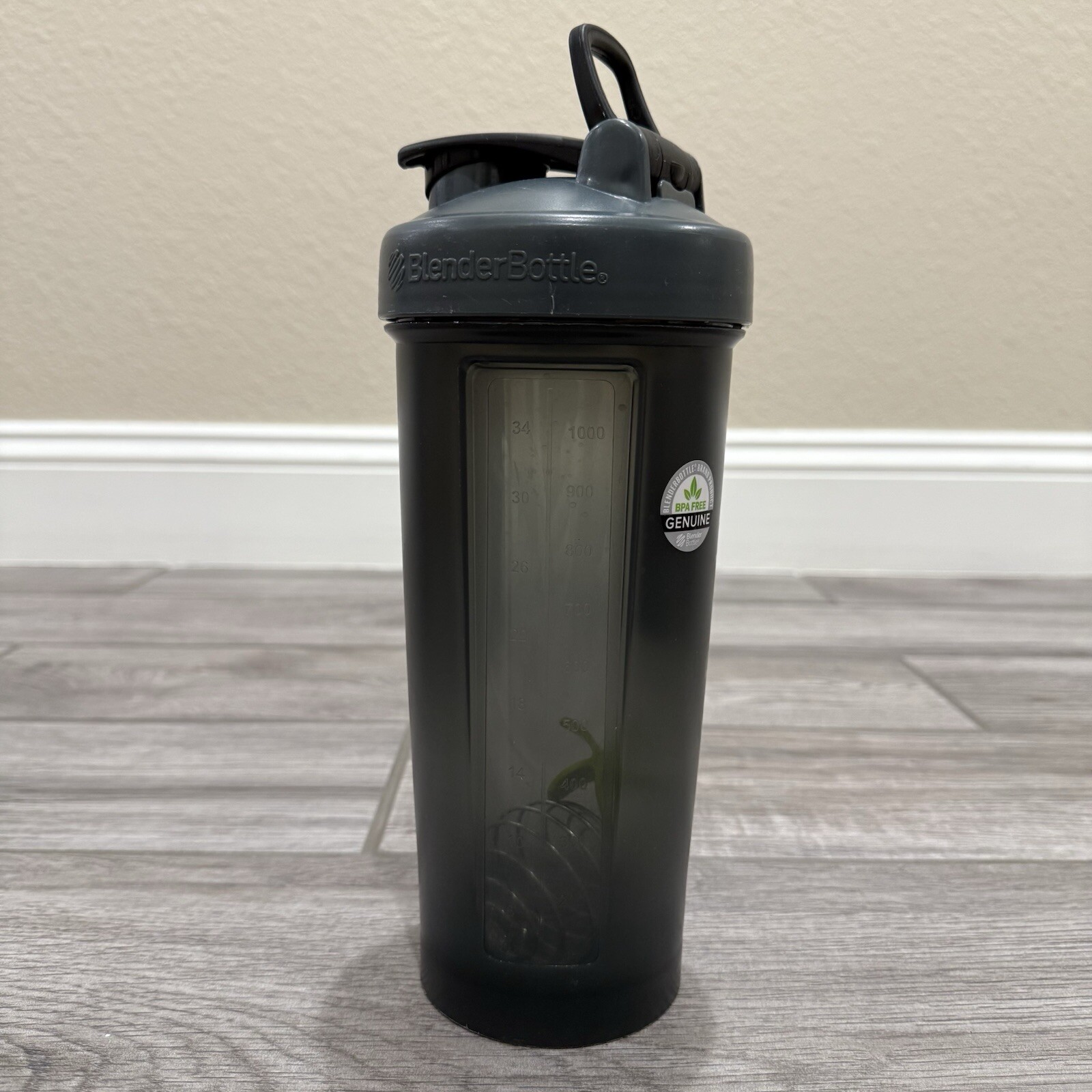 Blender Bottle Pro45 Shaker Bottle – 45oz/1330mL – Black Round Bottom