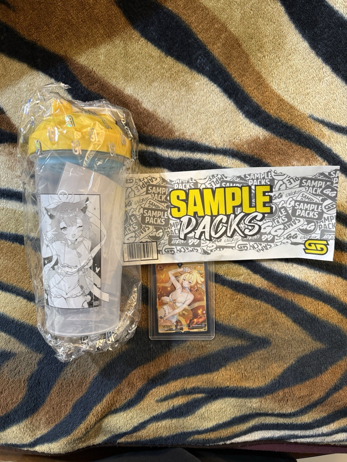 GamerSupps GG Waifu Creator Cup – Yuzu w/VCard + Sticker & Samples