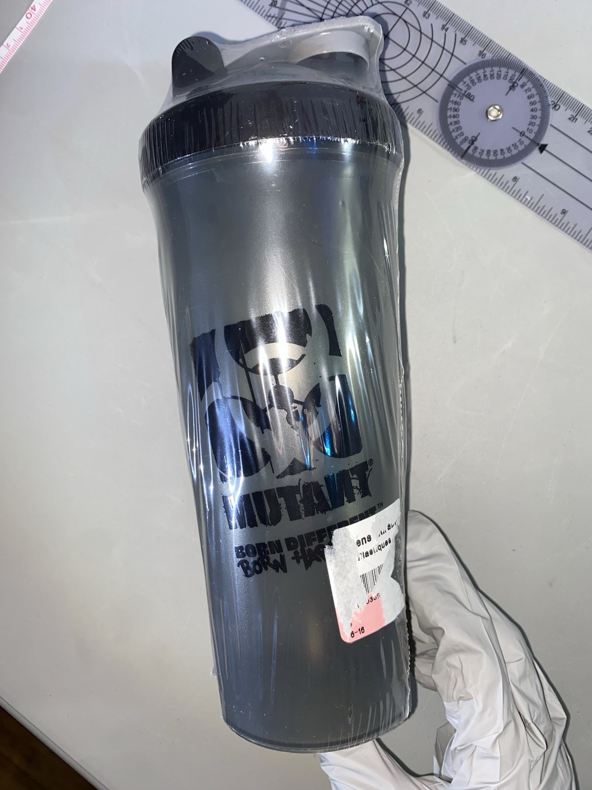 Mutant Born Hardcore Deluxe Shaker Cup 1000 ml Grey