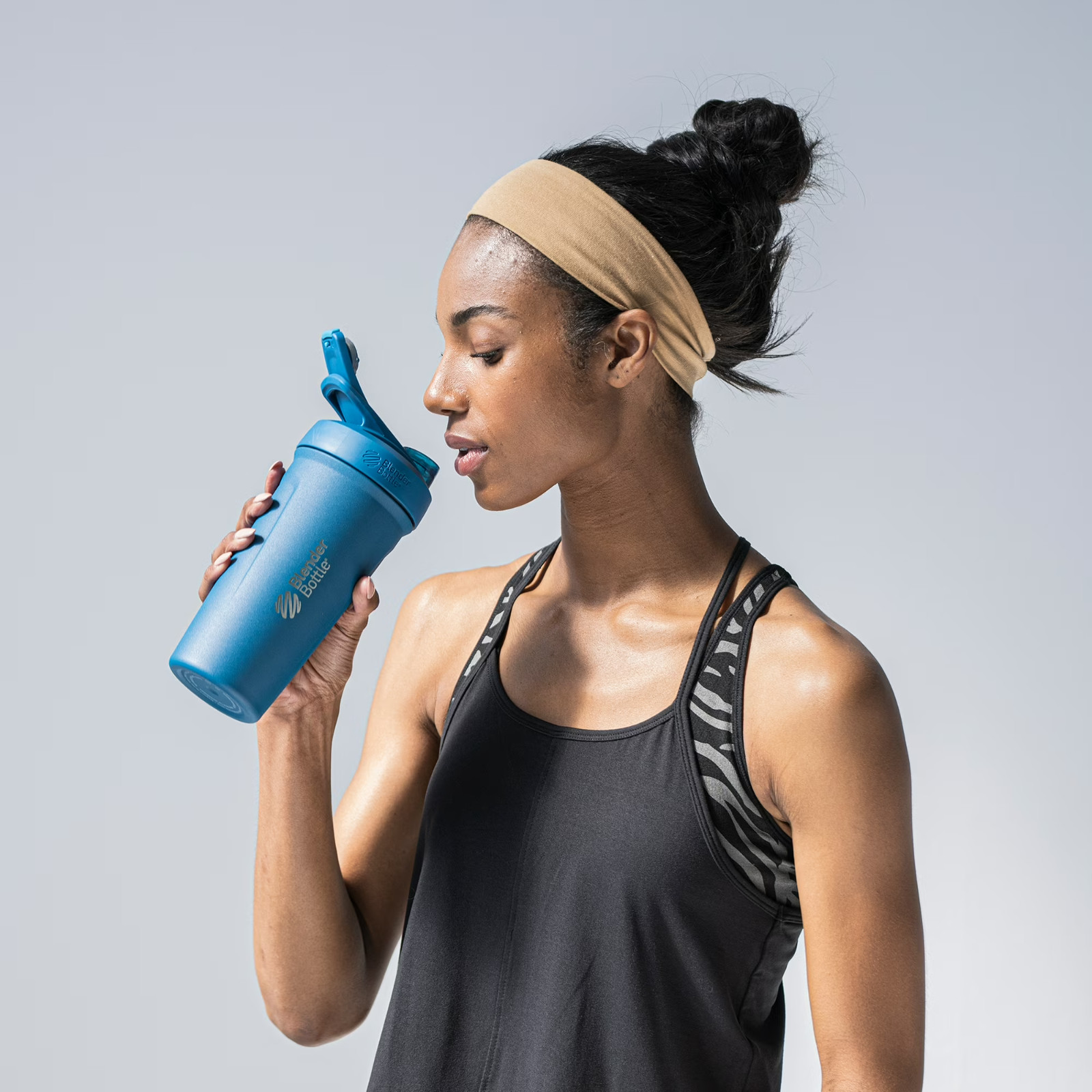 BlenderBottle Strada Stainless Steel Shaker Bottle 24 oz Black Leakproof
