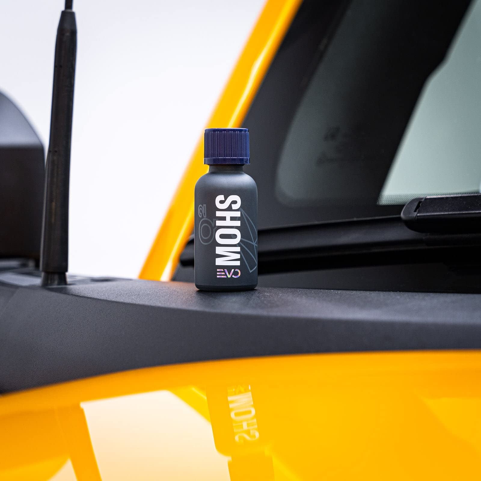 “DIY Ceramic Coating Kit for Cars – 3-Year Protection, Deep Gloss, Hydrophobic”