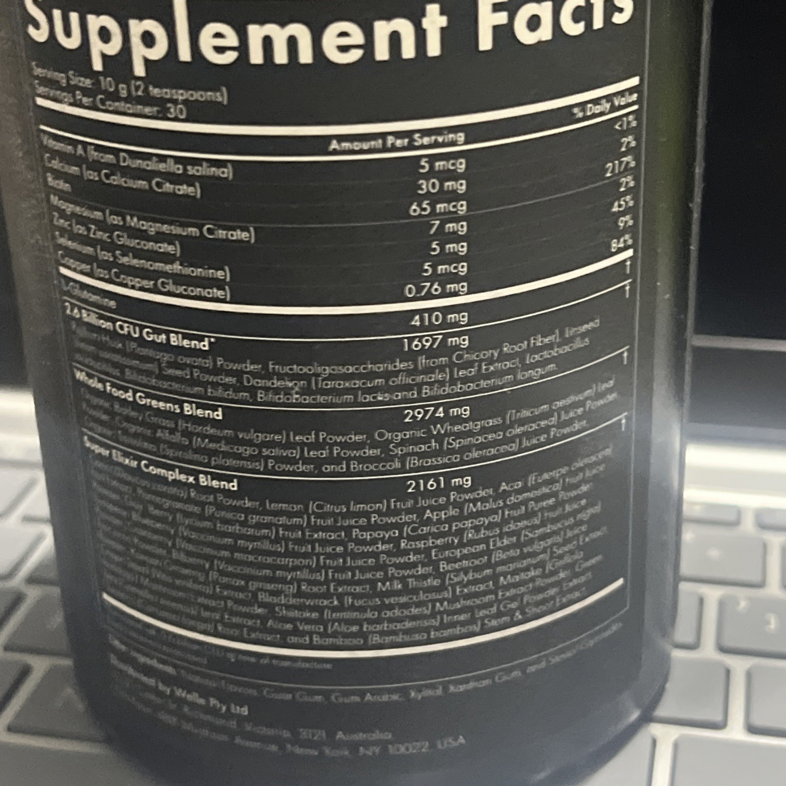 WelleCo The Super Elixir Daily Greens Probiotic Drink Mix Mixed Berry EXP 4/2027