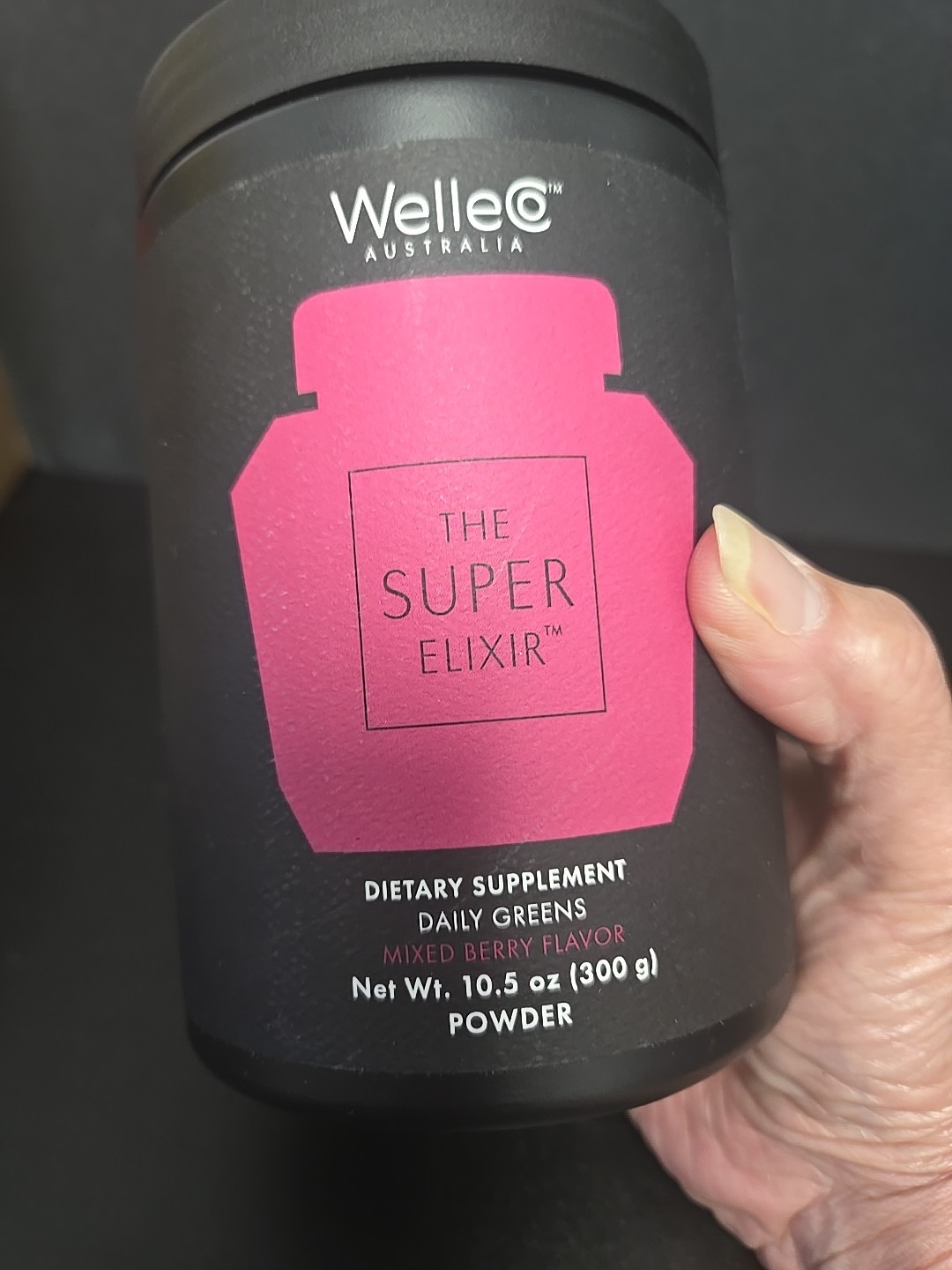 WelleCo The Super Elixir Daily Greens Probiotic Drink Mix Mixed Berry EXP 4/2027