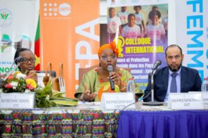 Colloque international de l’université de Yaoundé 2. Plénière placée sous le thème : Renforcer l’équité de genre dans la protection sociale : innovations et défis en contexte de crise.