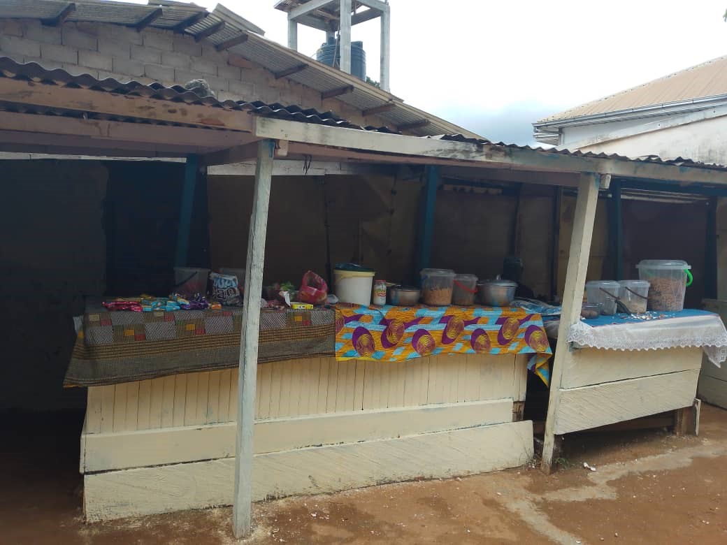 Cantine du Centre Éducatif Bilingue David Lavoisier. 